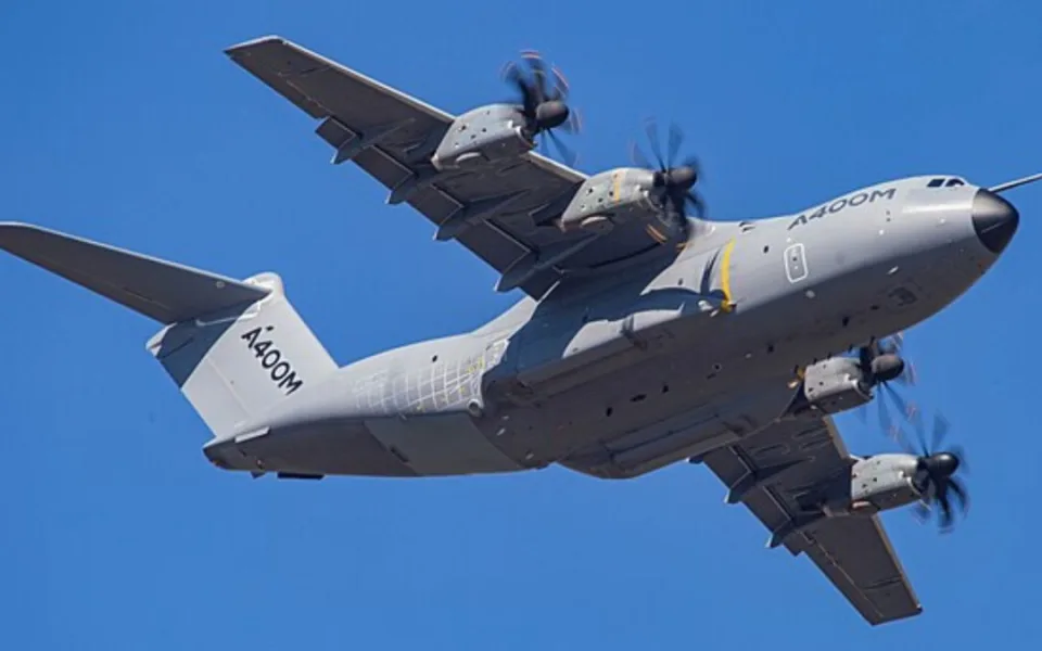 Francie chce z letounu A400M získat víc: údery, průzkum i elektronický boj