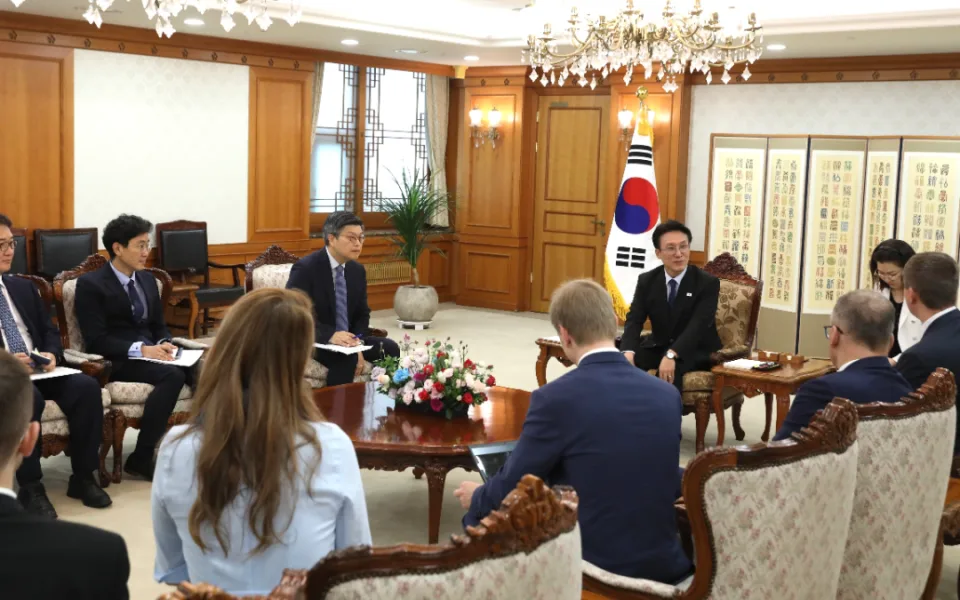 Vlček jednal v Soulu s premiérem. Korea potvrdila podporu Dukovan i další spolupráce