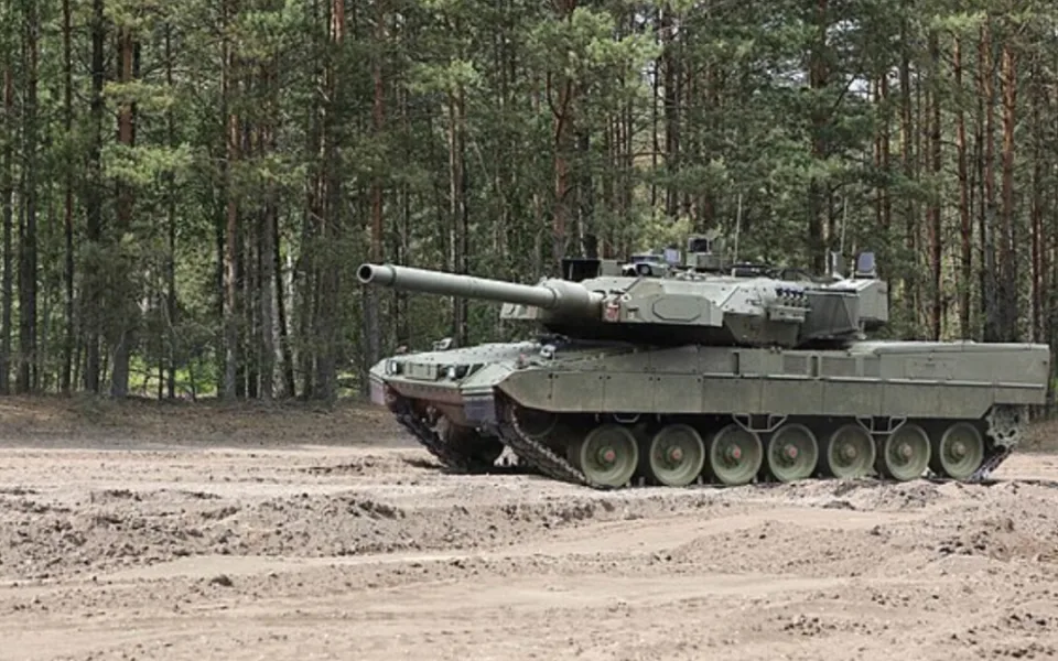 Česko plánuje využít unijní půjčku k financování nákupu tanků Leopard 2A8