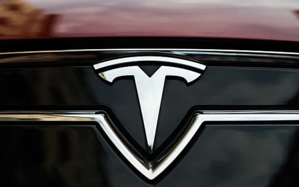 Tesla uzavřela s korejským Samsungem megakontrakt na čipy za 16,5 miliardy dolarů. Výroba proběhne v Texasu
