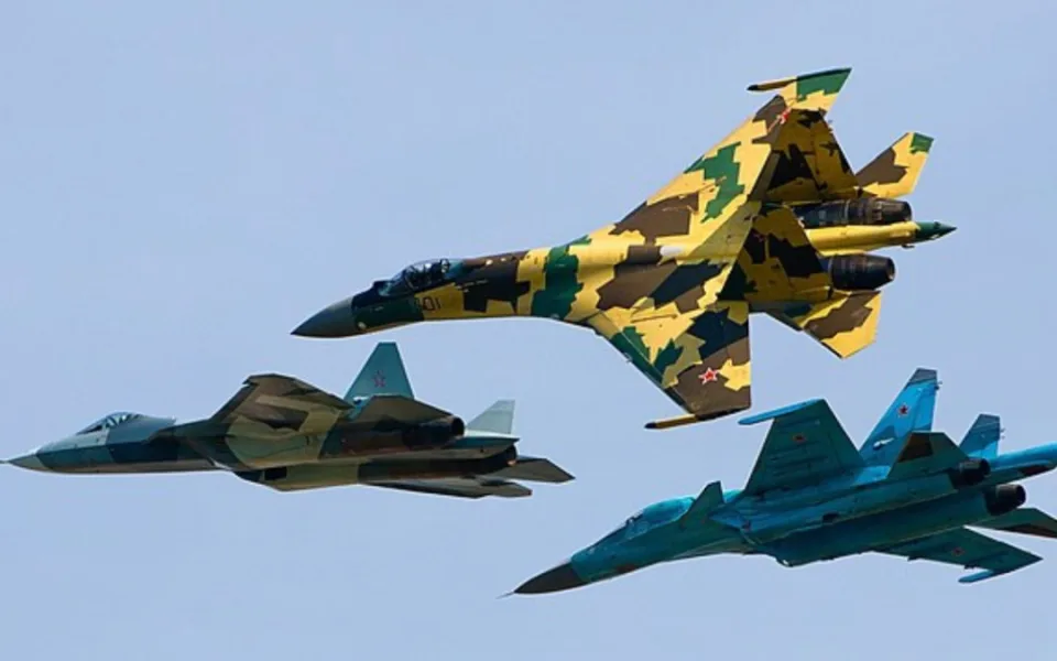 SU-35S v závodě o čas. Nové stroje přicházejí navzdory ztrátám