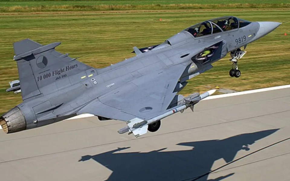 F-35 na tenkém ledě. Ottawa zvažuje švédský únikový plán