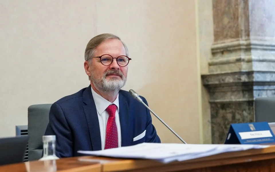 Vláda zvýšila úrok z prodlení u výživného a schválila další opatření