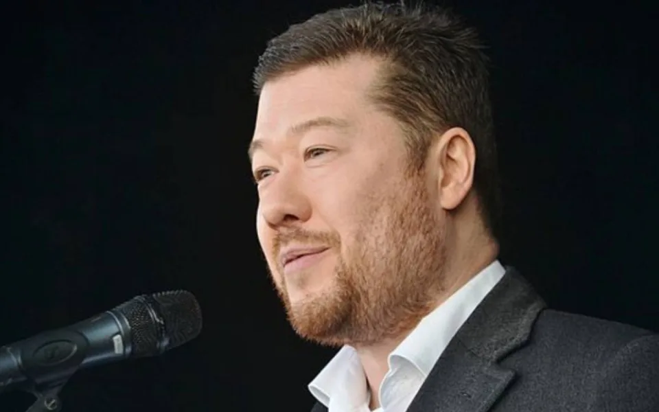 Okamura v novoročním projevu odmítl zbrojní pomoc Ukrajině