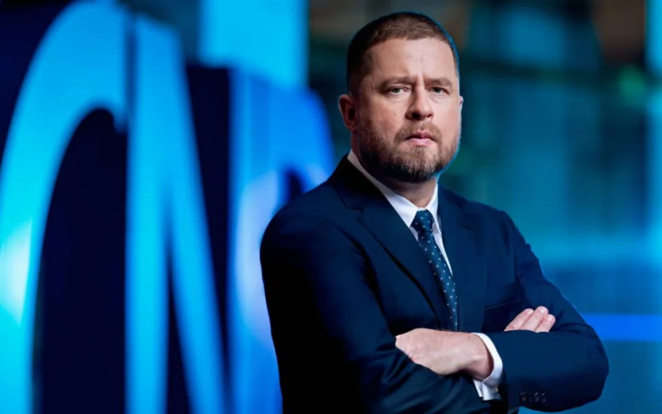 Guvernér ČNB: Díky přísné měnové politice se opět vyplatí spořit