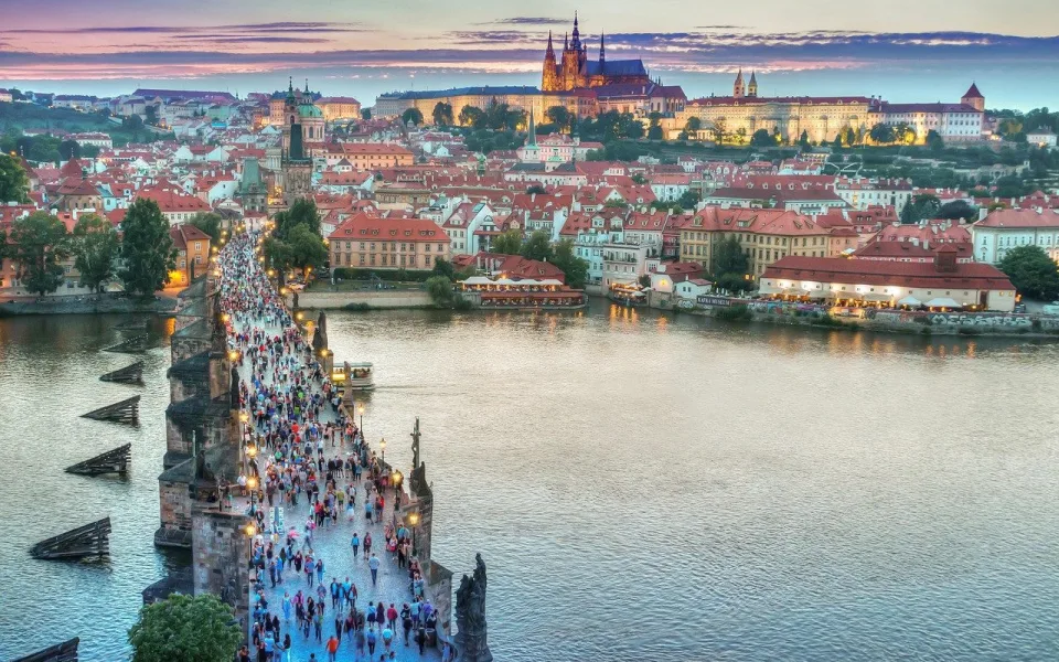 Cestovní ruch loni v ČR vynesl 364 miliard. Překonal i předcovidový rok 2019