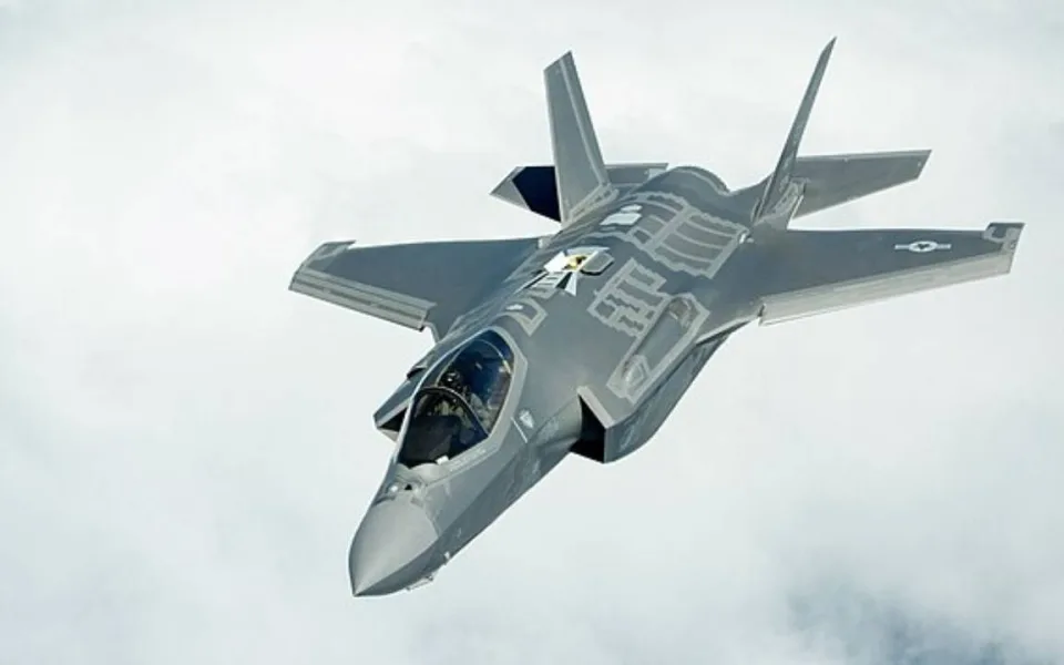 Letouny F-35 budou mít českého dodavatele kabelových svazků