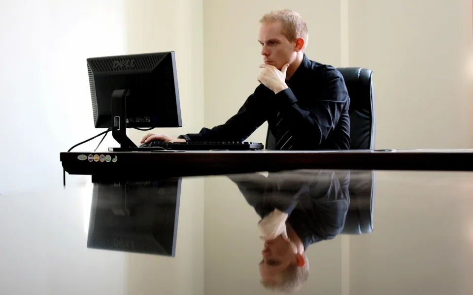 Bankroty podnikatelů dál rostou, za rok jich bylo 6 146
