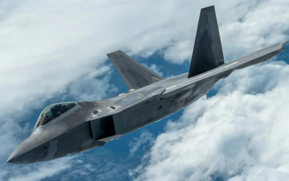 F-22A Raptor překvapil novou výbavou: detaily odhalily snímky