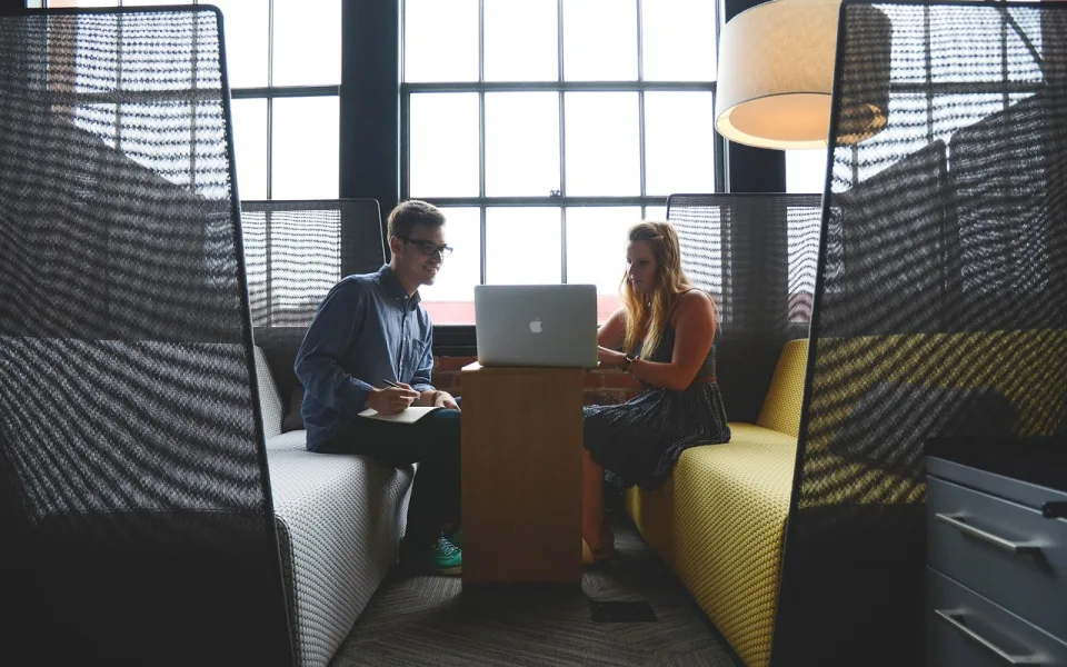 KOMENTÁŘ: 28. režim aneb EU Inc.: Naděje pro evropské startupy?