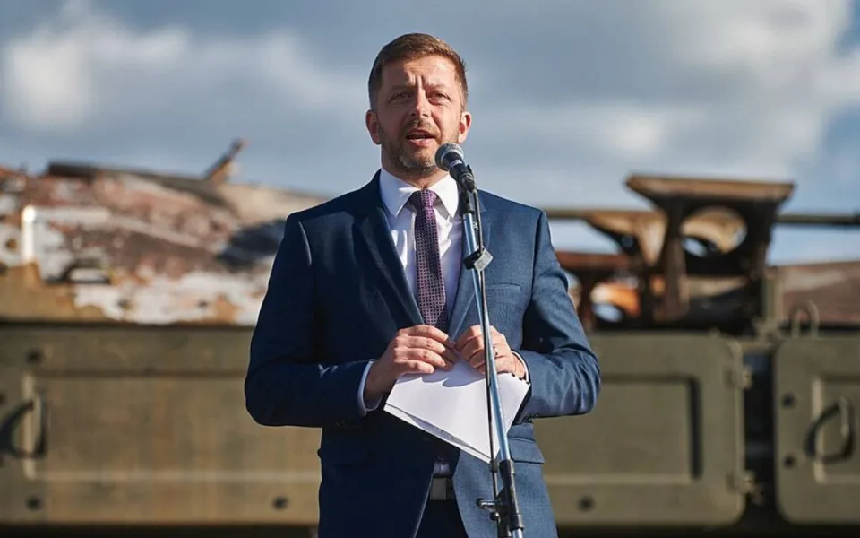 Hnutí ANO ztrácí, STAN upevňuje roli nejsilnějšího vládního konkurenta