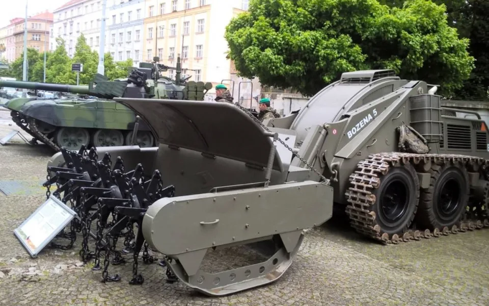 Miny na Ukrajině mají nového technologického protivníka