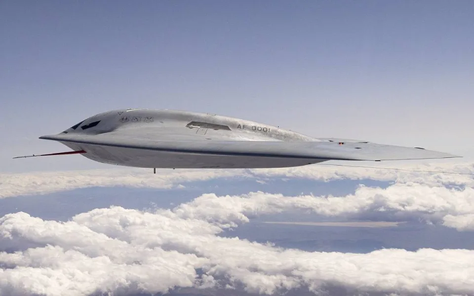 B-21 Raider bude létat se dvěma piloty, rozhodlo letectvo