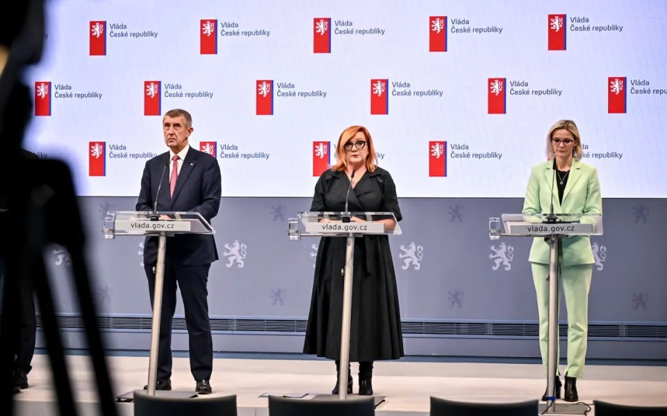 Státní rozpočet skončil po sedmi měsících se schodkem 176,6 miliardy Kč