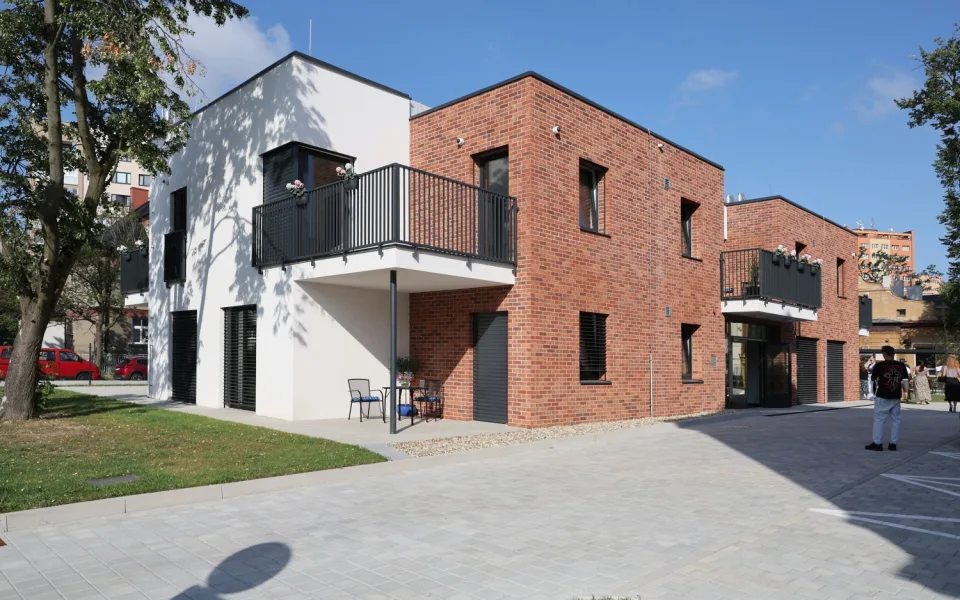 Kraj otevřel v Ostravě nové chráněné bydlení. Pomůže až 12 klientům