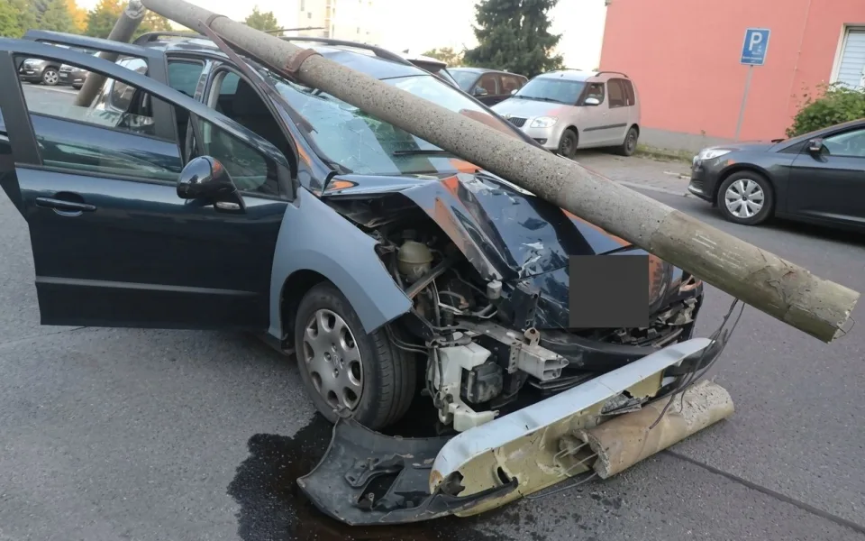 Bez řidičáku a pod vlivem, policisté řeší extrémní vlnu nezodpovědnosti