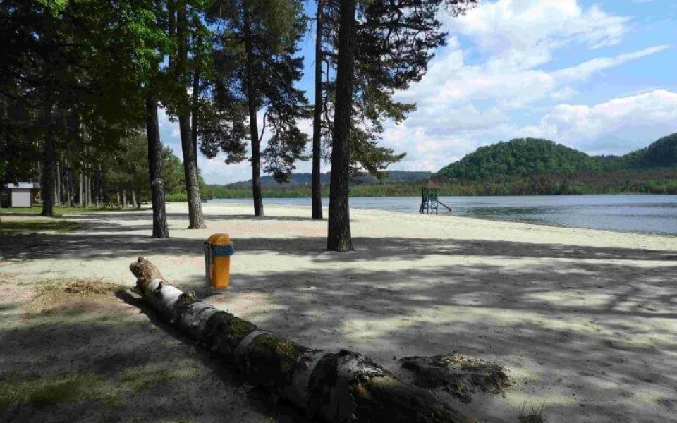 V Libereckém kraji zůstává nevhodné ke koupání Hamerské jezero