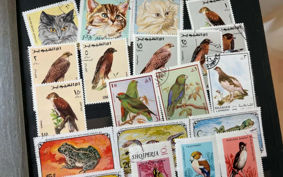 Sběratelé utratili 19 milionů korun. V Praze se dražily vzácné známky i rukopisy