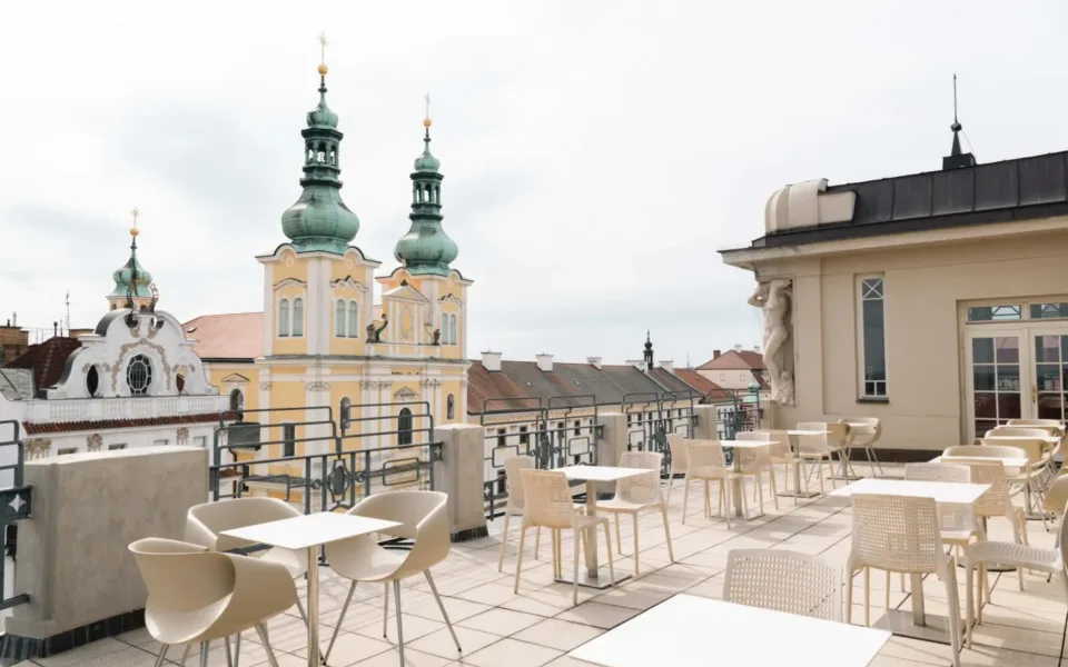 Tři pátky nad střechami Hradce. Galerie otevře skrytou terasu